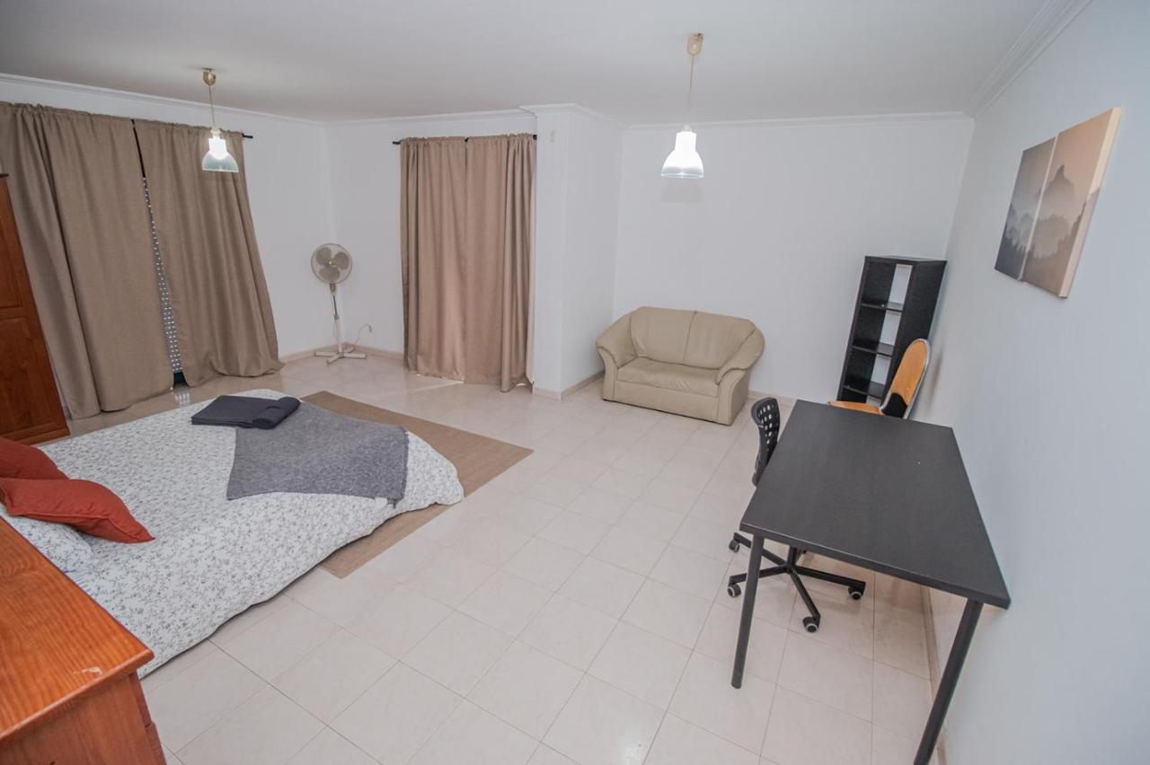 Charming Private Rooms In An Apartment A2 Penha - Distrikt Faro Exterior foto