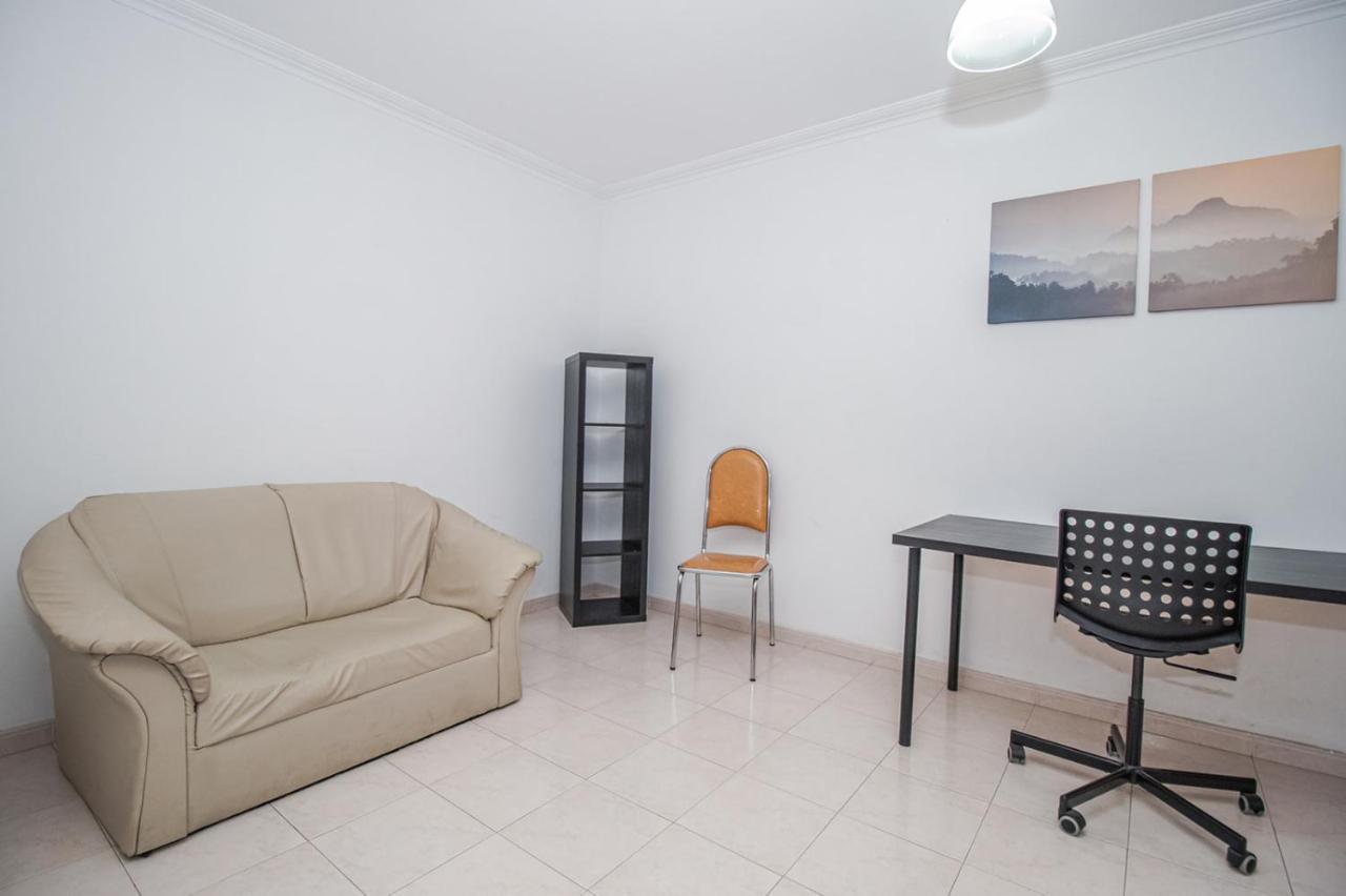 Charming Private Rooms In An Apartment A2 Penha - Distrikt Faro Exterior foto